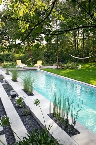 Dive In Pool Service LLC