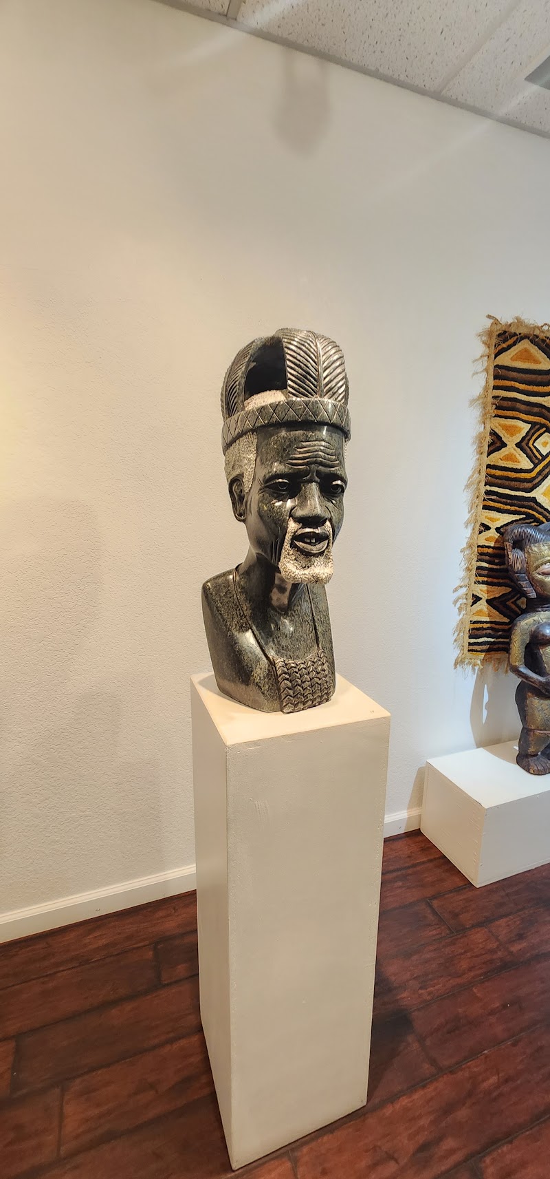 Left of Center Gallery