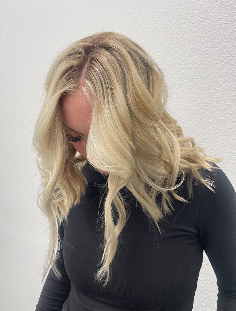 A Perfect Hue Salon