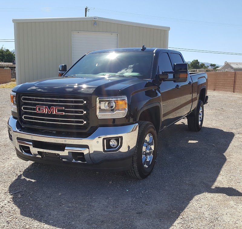 CARSTAR Metropolitan Auto Body & Paint