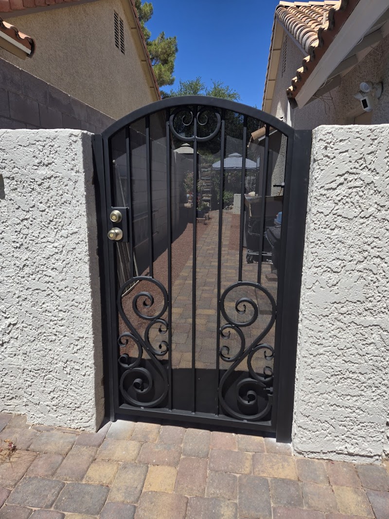 Giddy Up Garage Doors & Iron