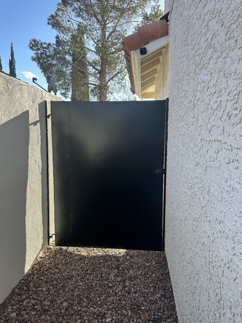 Giddy Up Garage Doors & Iron