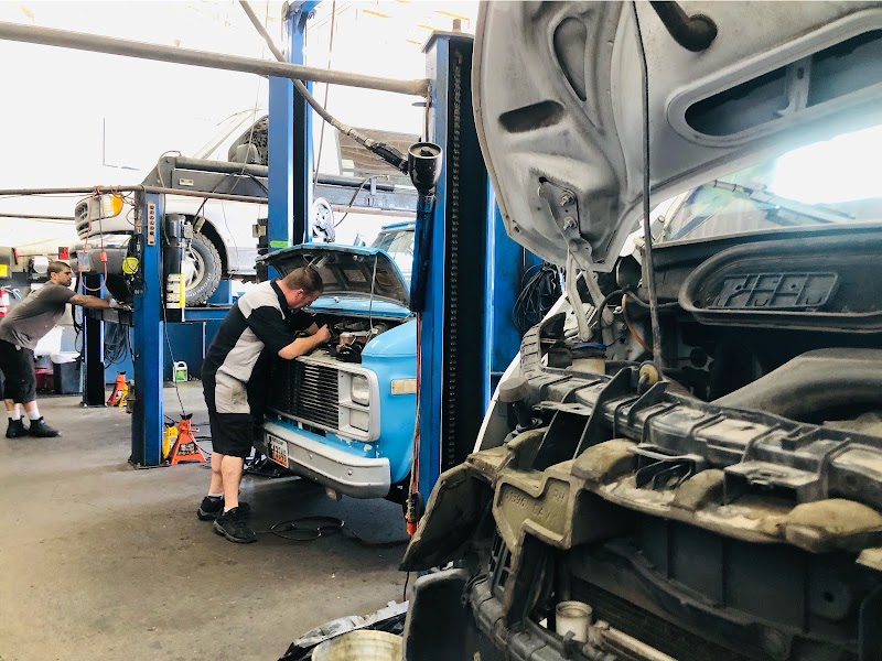 Paul's Auto Service