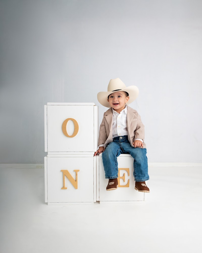 His Little Feet Photography