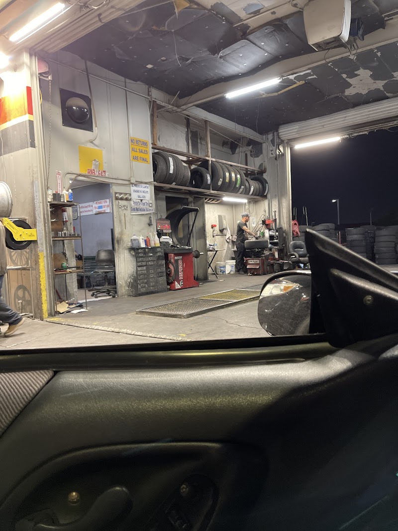 Melendez Auto Services & Tires
