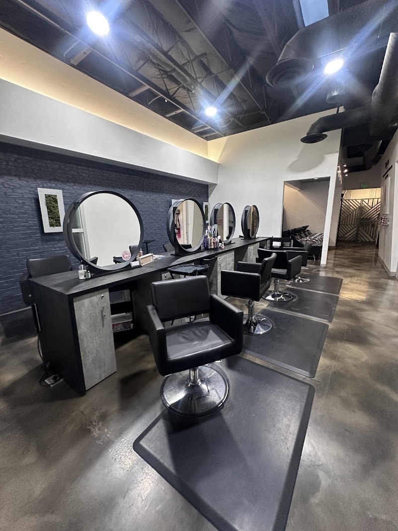 VIVA Hair Studio | The Lakes