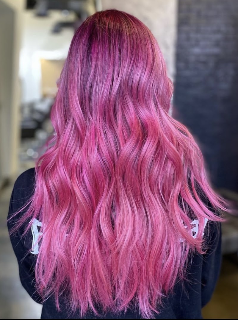 VIVA Hair Studio | The Lakes