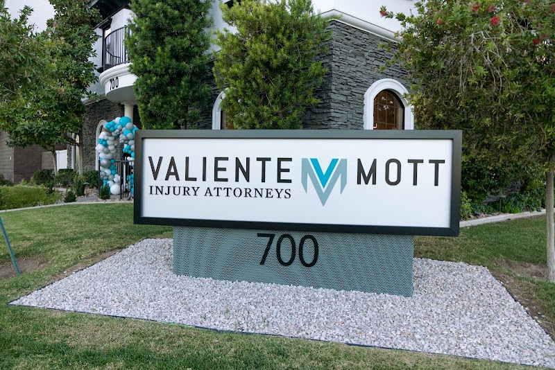 Valiente Mott Injury Attorneys